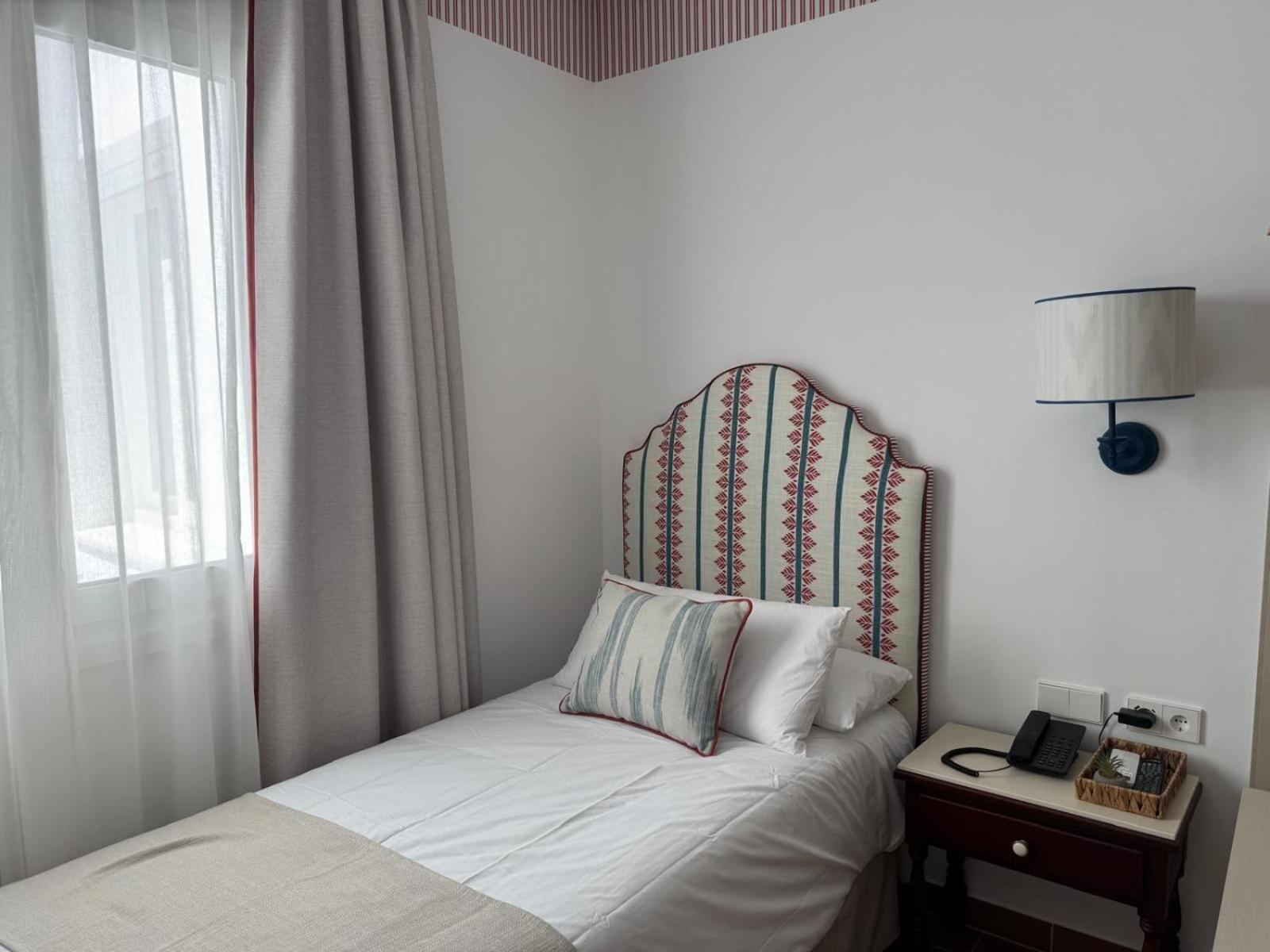 Hotel Toruno Del Rocio El Rocío Екстериор снимка