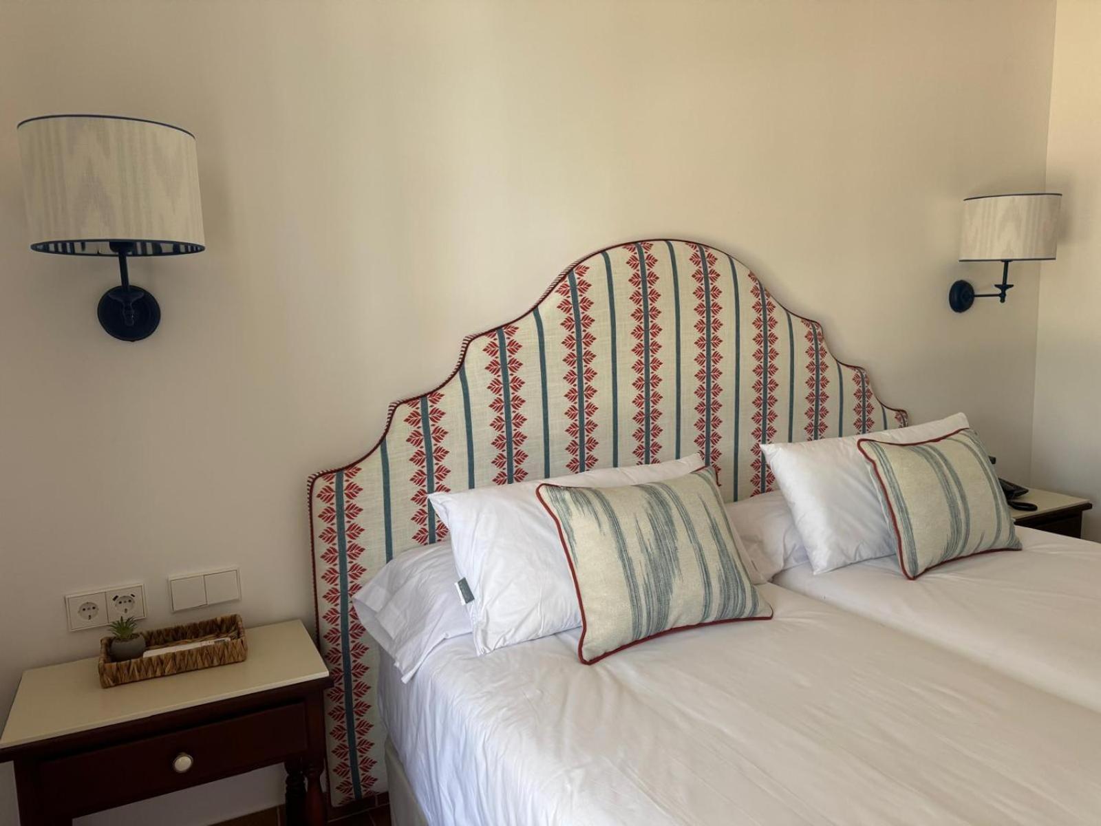 Hotel Toruno Del Rocio El Rocío Екстериор снимка